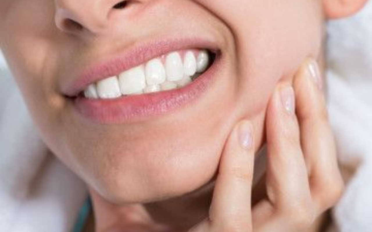 Anda Muito Estressado? Descubra Como Isso Pode Prejudicar Seus Dentes e Sua Saúde Bucal Após os 40 Anos